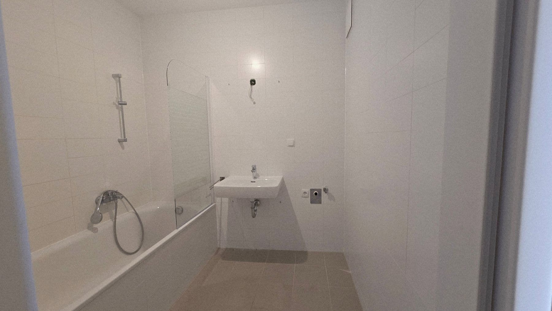 Prenájom bytu 2-izbový 70 m², Ferdinand-Platzer-Gasse 8-10, Wien, Viedeň Prenájom bytu 2-izbový 70 m², Ferdinand-Platzer-Gasse 8-10, Wien, Viedeň