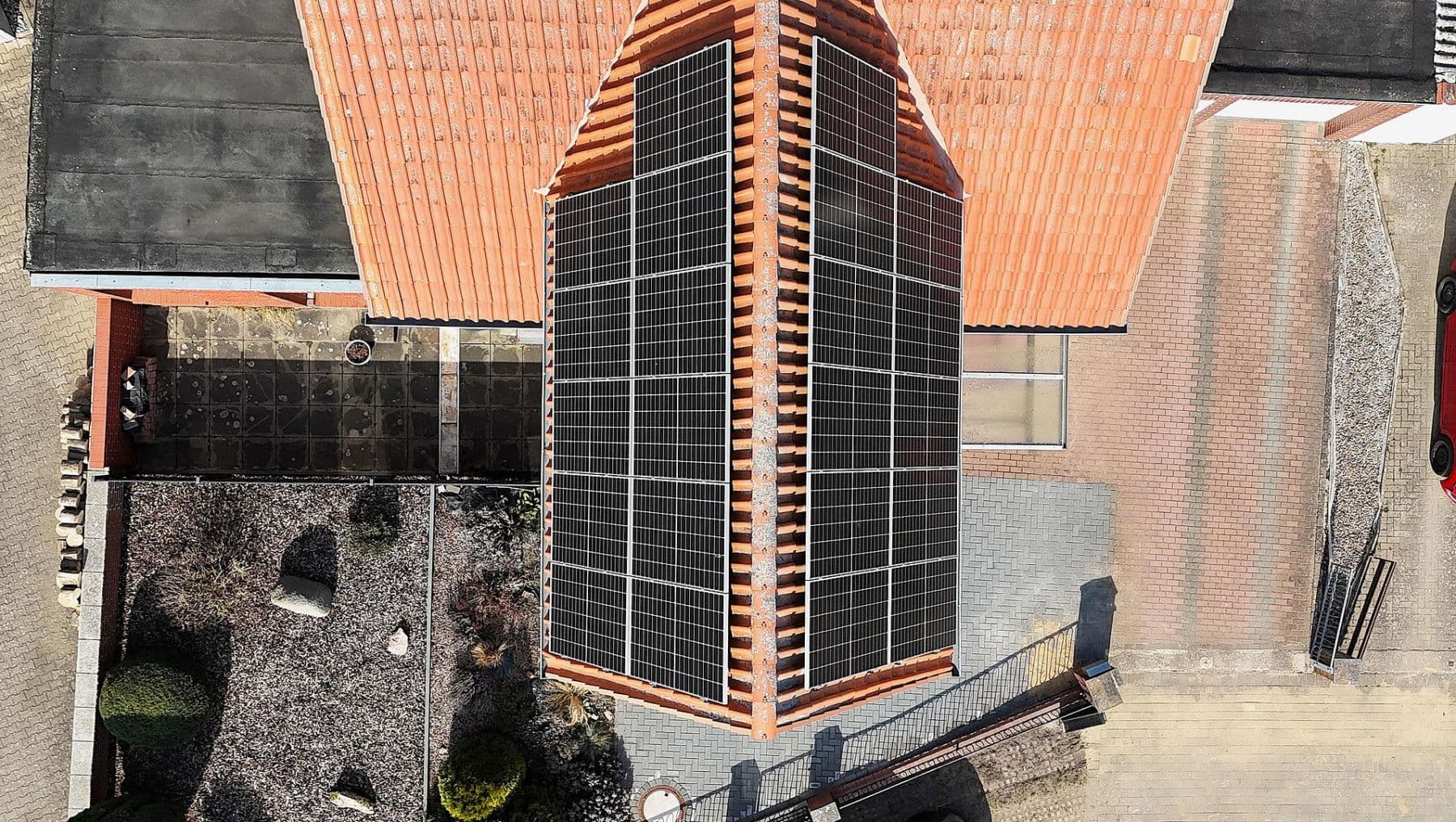 Predaj domu 202 m², pozemek 1.087 m², Königslutter am Elm, Dolné Sasko Predaj domu 202 m², pozemek 1.087 m², Königslutter am Elm, Dolné Sasko