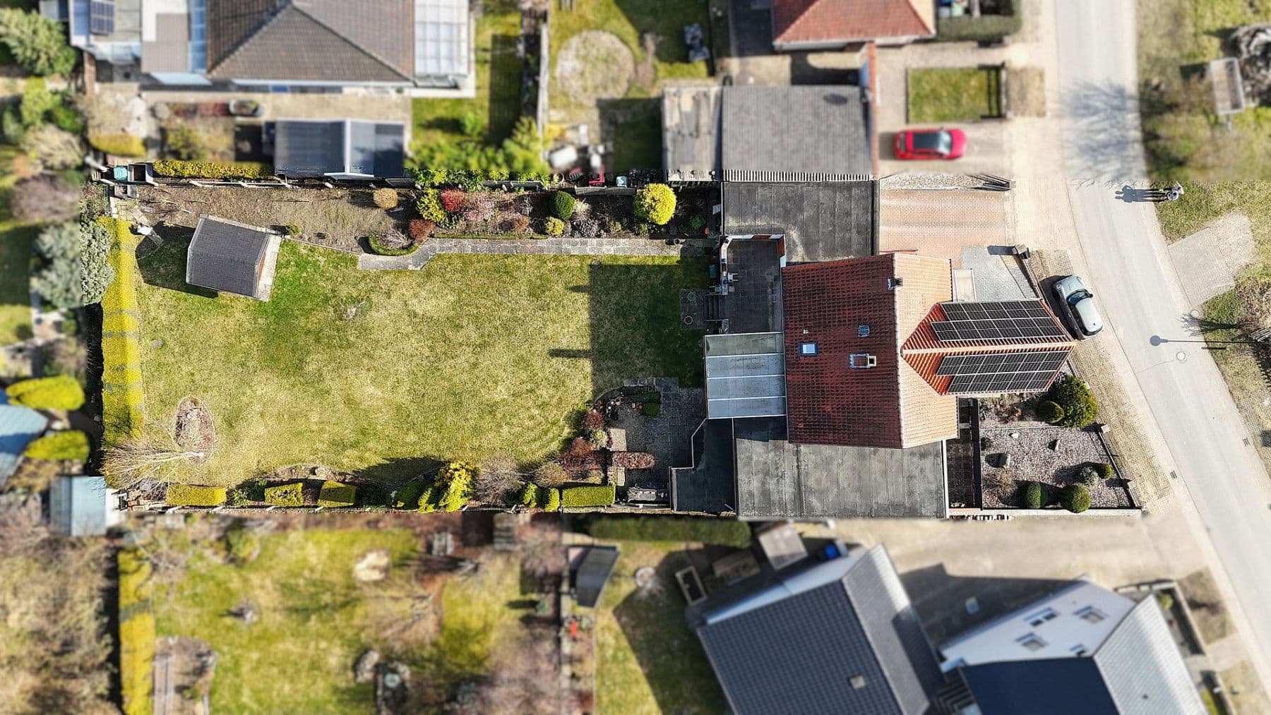 Predaj domu 202 m², pozemek 1.087 m², Königslutter am Elm, Dolné Sasko Predaj domu 202 m², pozemek 1.087 m², Königslutter am Elm, Dolné Sasko