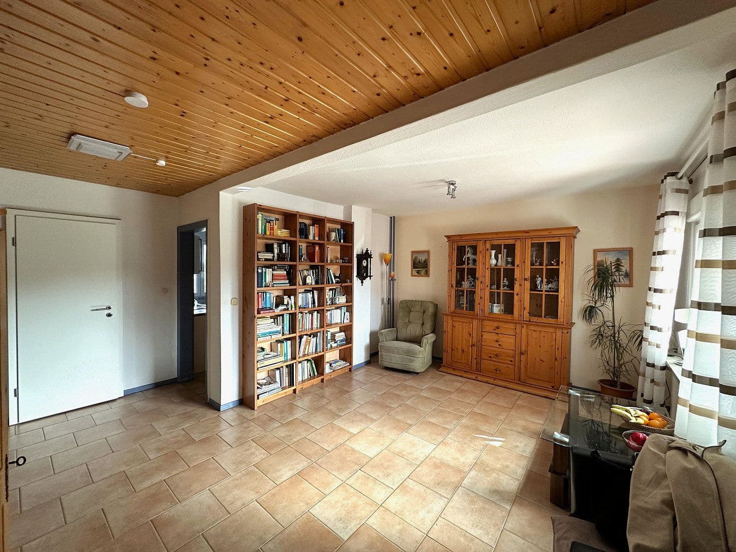 Predaj domu 202 m², pozemek 1.087 m², Königslutter am Elm, Dolné Sasko Predaj domu 202 m², pozemek 1.087 m², Königslutter am Elm, Dolné Sasko