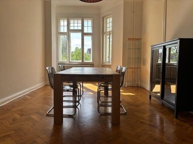 Predaj bytu 3-izbový 86 m², Fritschestr.77, Berlin, Berlín Predaj bytu 3-izbový 86 m², Fritschestr.77, Berlin, Berlín