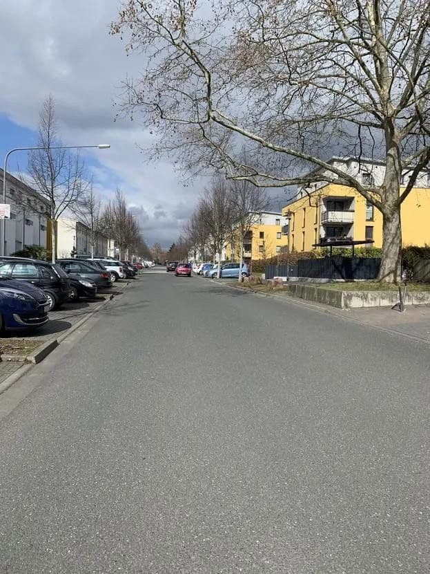 Prenájom domu 143 m², pozemek 155 m², Karl-Blum-Allee 51, Frankfurt, Hesensko Prenájom domu 143 m², pozemek 155 m², Karl-Blum-Allee 51, Frankfurt, Hesensko