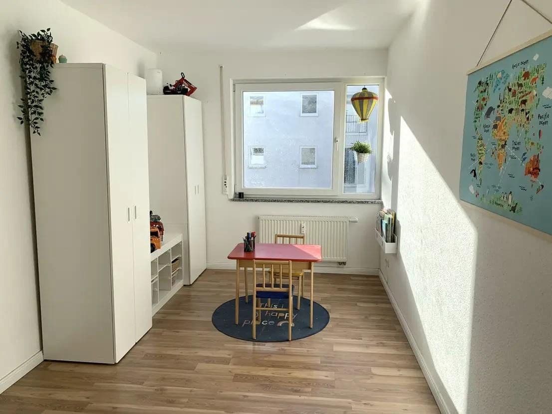 Prenájom domu 143 m², pozemek 155 m², Karl-Blum-Allee 51, Frankfurt, Hesensko Prenájom domu 143 m², pozemek 155 m², Karl-Blum-Allee 51, Frankfurt, Hesensko