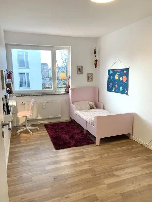 Prenájom domu 143 m², pozemek 155 m², Karl-Blum-Allee 51, Frankfurt, Hesensko Prenájom domu 143 m², pozemek 155 m², Karl-Blum-Allee 51, Frankfurt, Hesensko