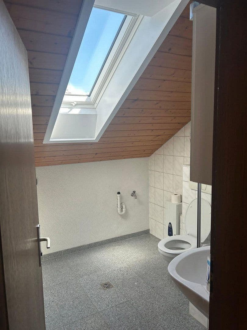 Predaj domu 142 m², pozemek 561 m², Vaihingen an der Enz, Bádensko-Wurttembersko Predaj domu 142 m², pozemek 561 m², Vaihingen an der Enz, Bádensko-Wurttembersko