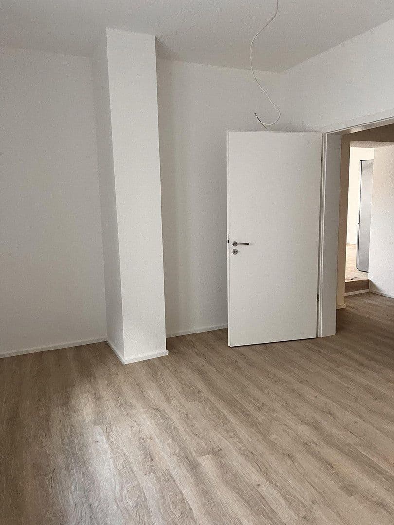 Prenájom bytu 2-izbový 80 m², Mittlere Ortsstr. 40, Rülzheim, Porýnie-Falcko Prenájom bytu 2-izbový 80 m², Mittlere Ortsstr. 40, Rülzheim, Porýnie-Falcko