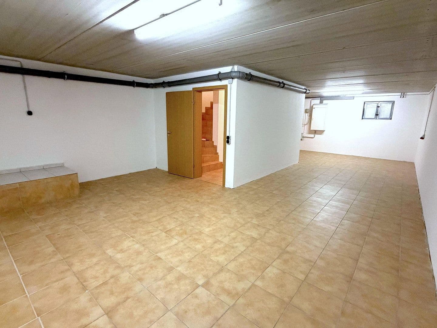 Predaj domu 146 m², pozemek 166 m², Kaiserslautern, Porýnie-Falcko Predaj domu 146 m², pozemek 166 m², Kaiserslautern, Porýnie-Falcko
