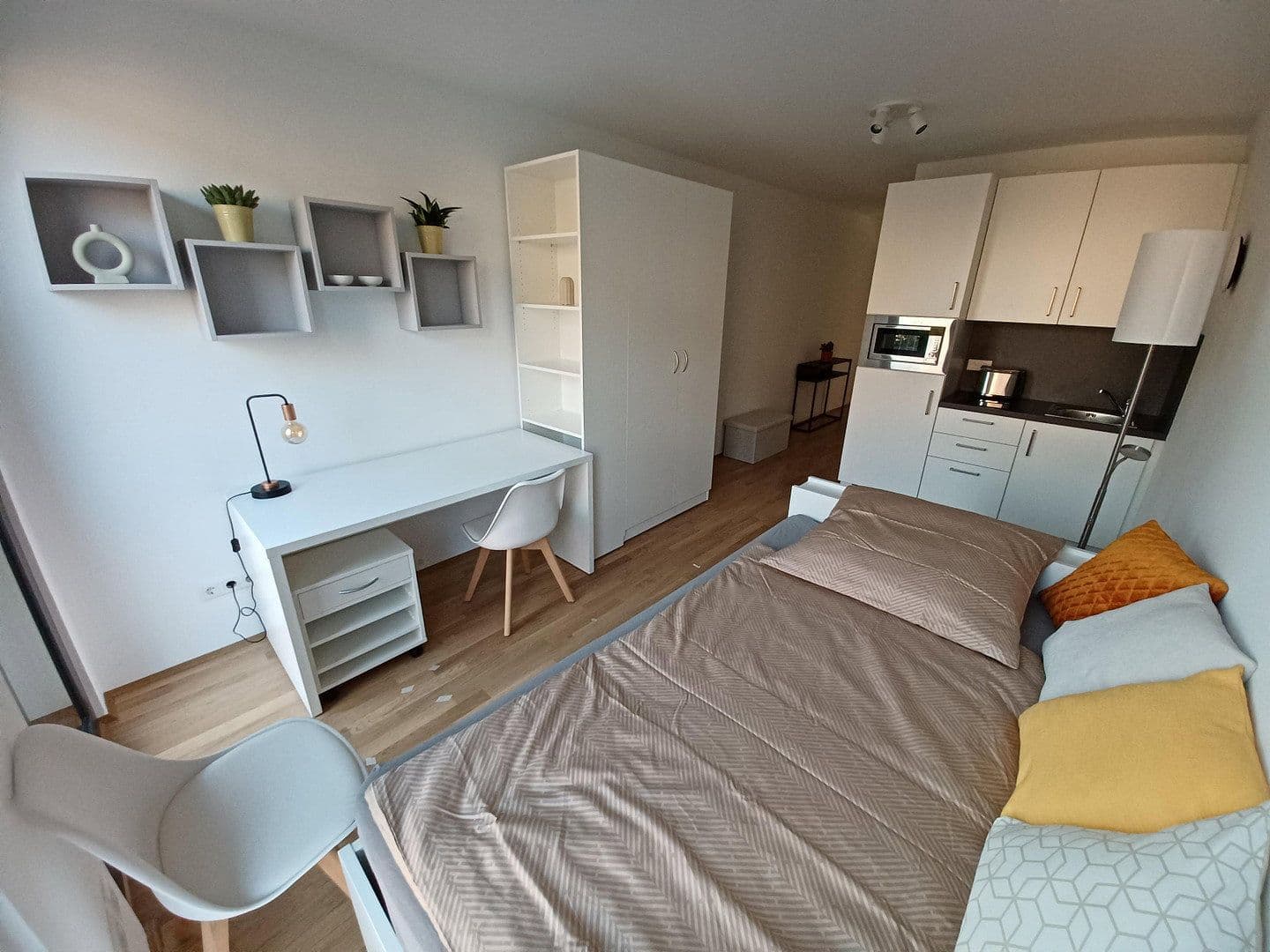 Prenájom bytu 1-izbový 24 m², Rudower Chaussee 32, Berlin, Berlín Prenájom bytu 1-izbový 24 m², Rudower Chaussee 32, Berlin, Berlín