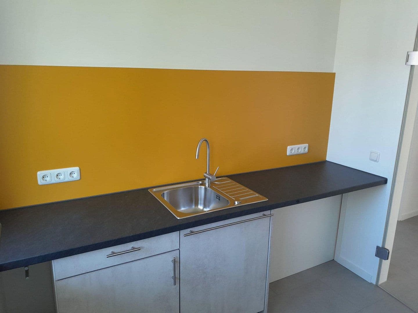 Prenájom bytu 3-izbový 70 m², Aachen, Severné Porýnie - Westfálsko Prenájom bytu 3-izbový 70 m², Aachen, Severné Porýnie - Westfálsko