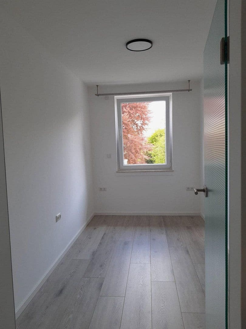 Prenájom bytu 3-izbový 70 m², Aachen, Severné Porýnie - Westfálsko Prenájom bytu 3-izbový 70 m², Aachen, Severné Porýnie - Westfálsko
