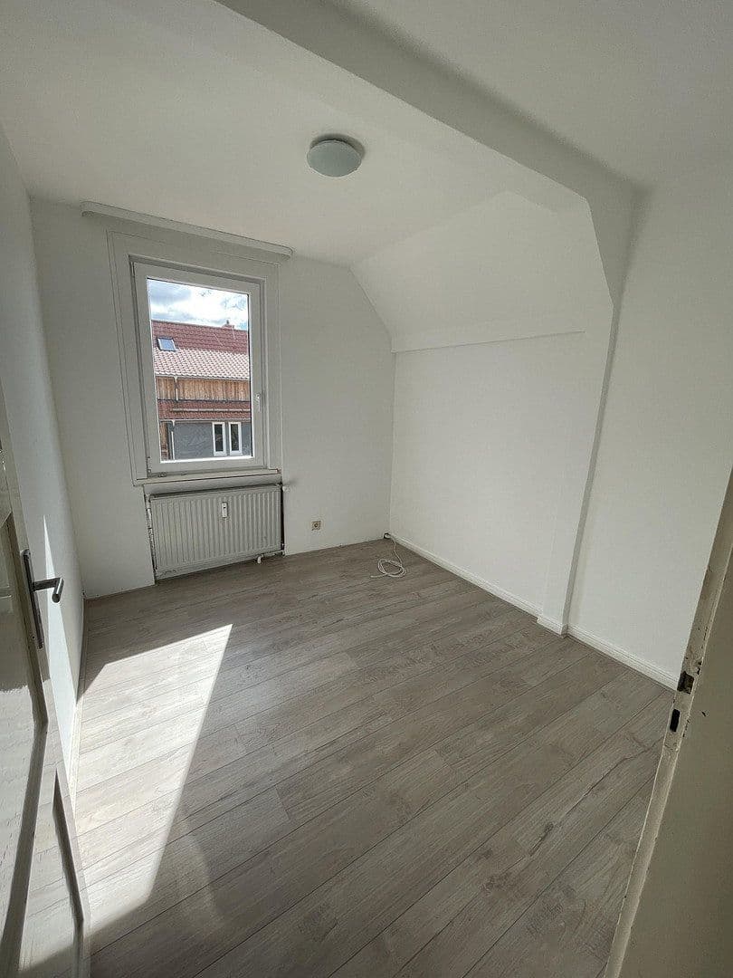 Prenájom bytu 4-izbový 55 m², Langeliethstraße 3, Goslar, Dolné Sasko Prenájom bytu 4-izbový 55 m², Langeliethstraße 3, Goslar, Dolné Sasko