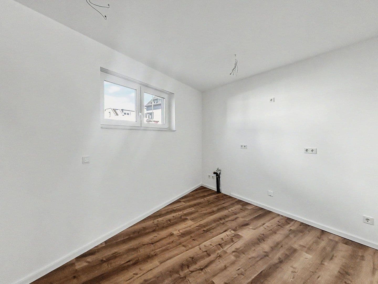 Prenájom bytu 3-izbový 70 m², Köln, Severné Porýnie - Westfálsko Prenájom bytu 3-izbový 70 m², Köln, Severné Porýnie - Westfálsko