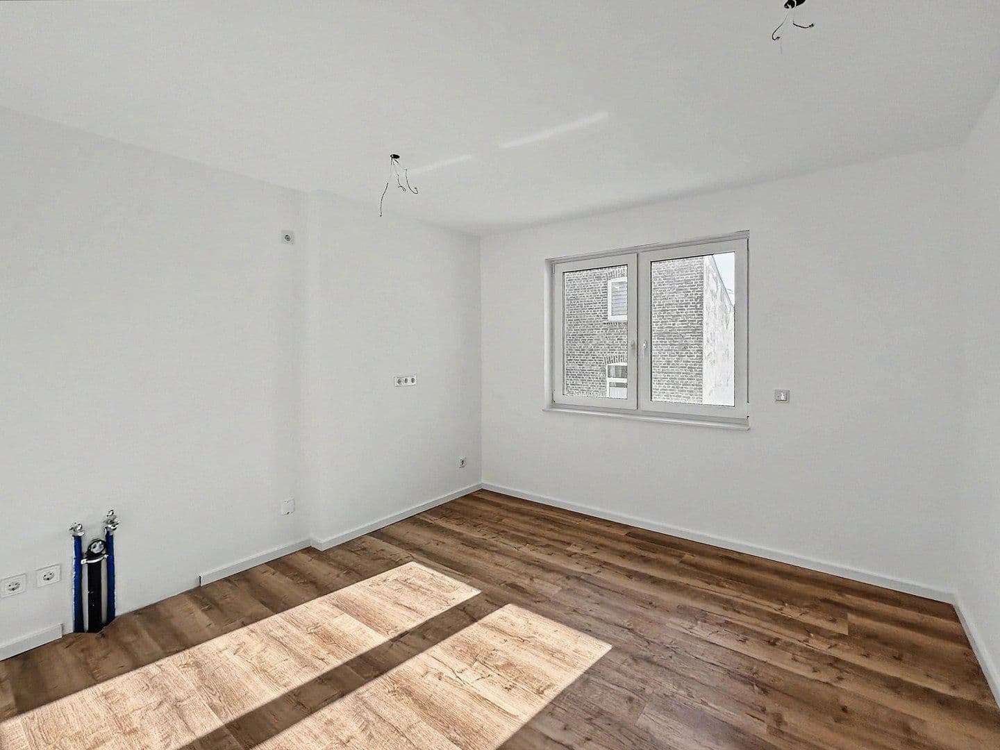 Prenájom bytu 3-izbový 70 m², Köln, Severné Porýnie - Westfálsko Prenájom bytu 3-izbový 70 m², Köln, Severné Porýnie - Westfálsko