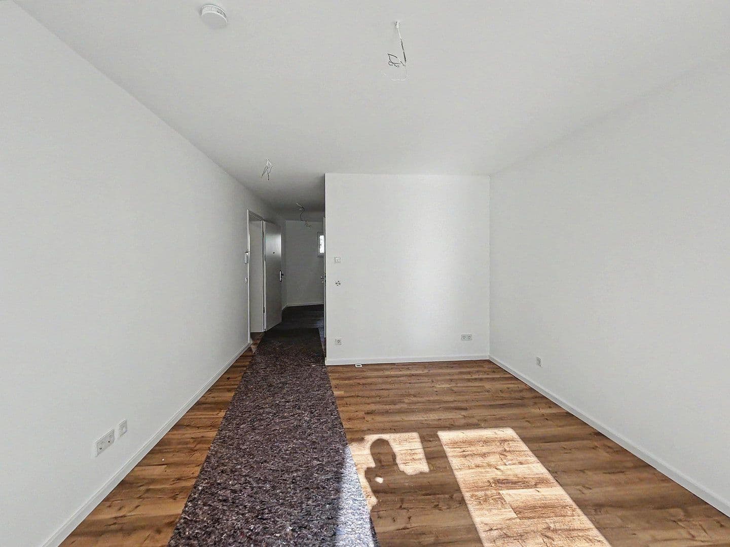 Prenájom bytu 3-izbový 70 m², Köln, Severné Porýnie - Westfálsko Prenájom bytu 3-izbový 70 m², Köln, Severné Porýnie - Westfálsko