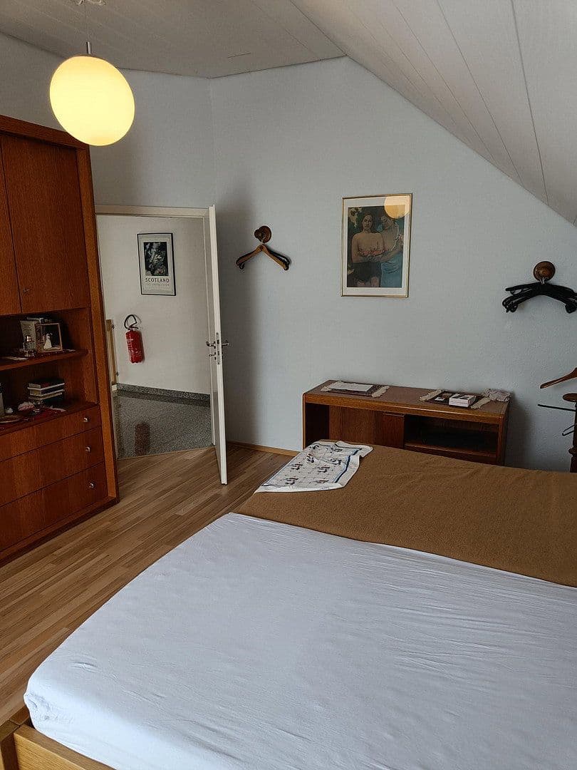 Prenájom domu 127 m², pozemek 475 m², Wiernsheim, Bádensko-Wurttembersko Prenájom domu 127 m², pozemek 475 m², Wiernsheim, Bádensko-Wurttembersko