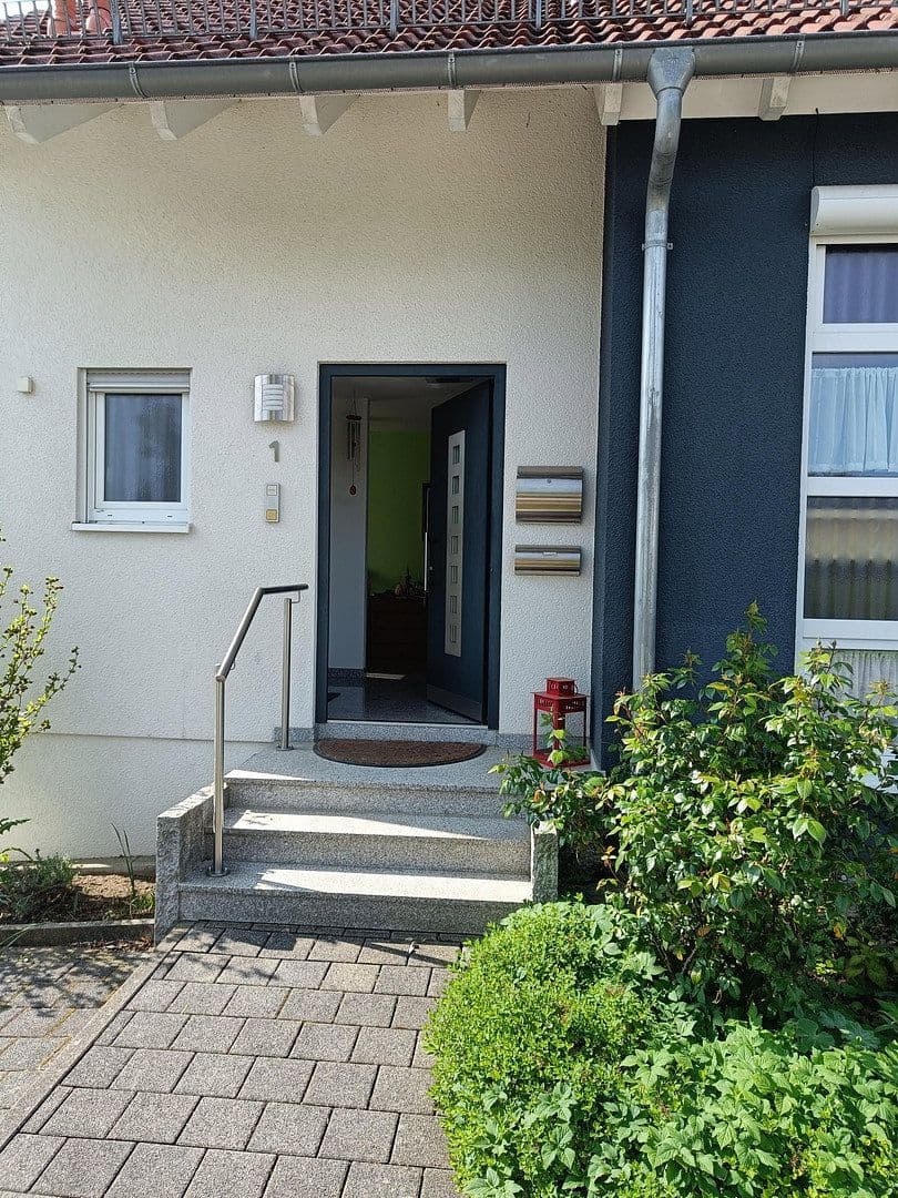 Prenájom domu 127 m², pozemek 475 m², Wiernsheim, Bádensko-Wurttembersko Prenájom domu 127 m², pozemek 475 m², Wiernsheim, Bádensko-Wurttembersko