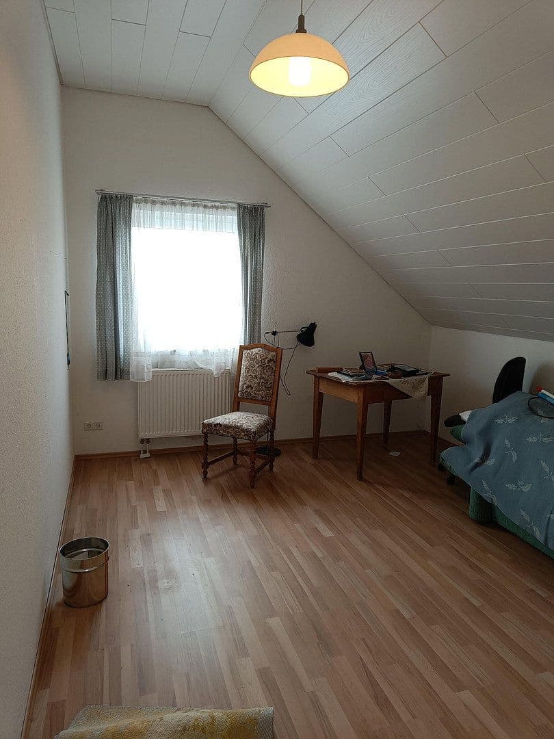 Prenájom domu 127 m², pozemek 475 m², Wiernsheim, Bádensko-Wurttembersko Prenájom domu 127 m², pozemek 475 m², Wiernsheim, Bádensko-Wurttembersko