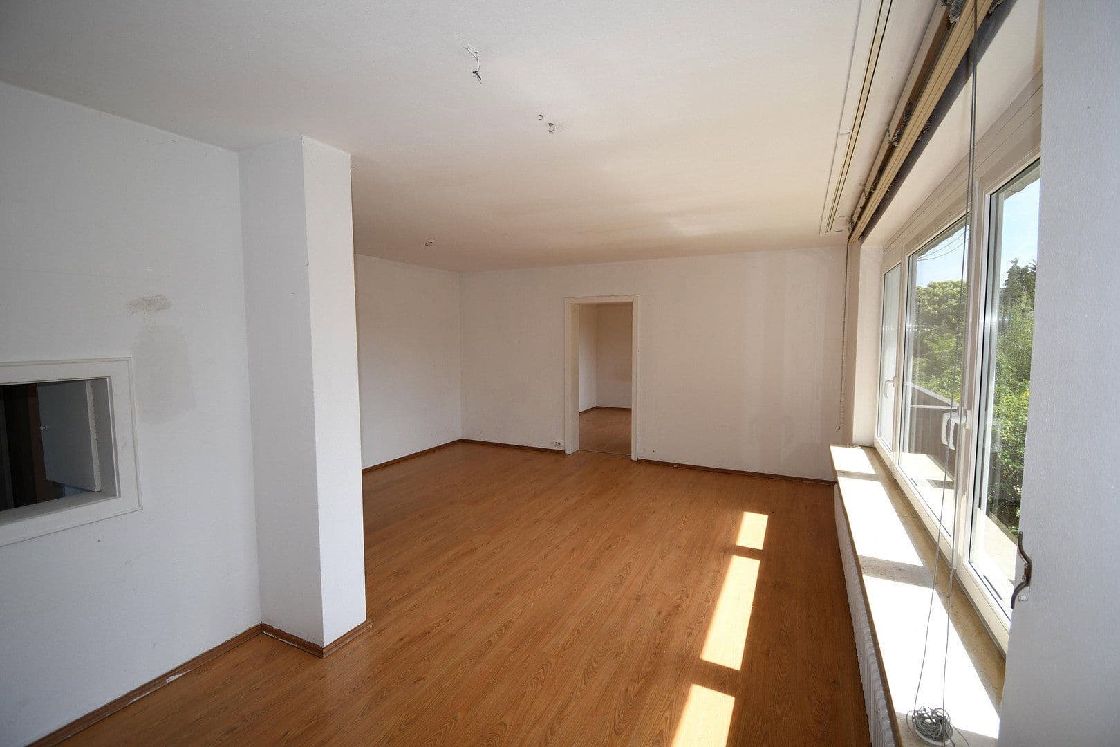 Predaj domu 142 m², pozemek 452 m², Wiesbaden, Hesensko Predaj domu 142 m², pozemek 452 m², Wiesbaden, Hesensko