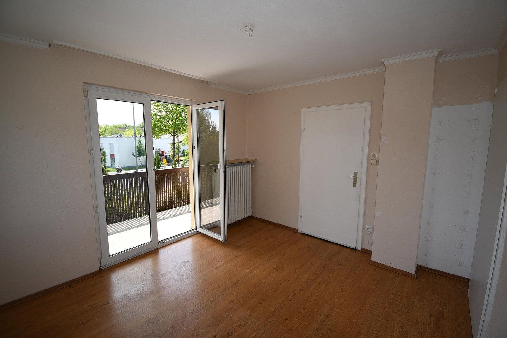 Predaj domu 142 m², pozemek 452 m², Wiesbaden, Hesensko Predaj domu 142 m², pozemek 452 m², Wiesbaden, Hesensko