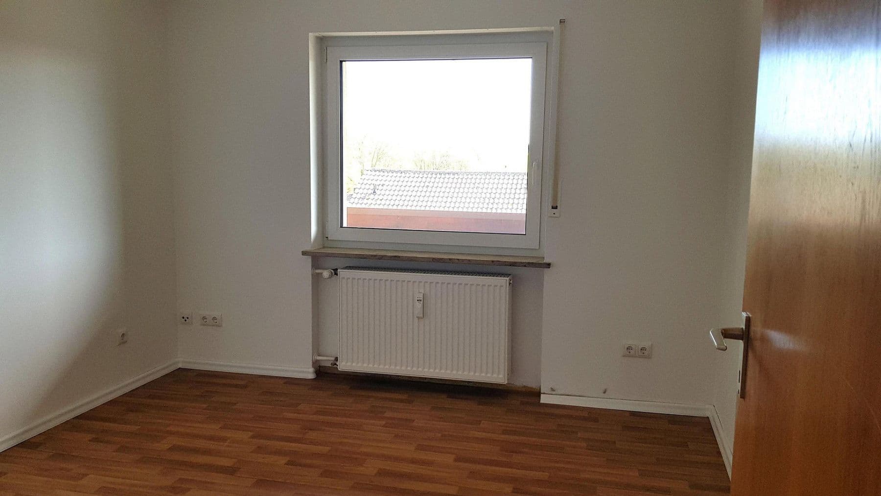 Prenájom bytu 4-izbový 98 m², Herzogenaurach, Bavorsko Prenájom bytu 4-izbový 98 m², Herzogenaurach, Bavorsko
