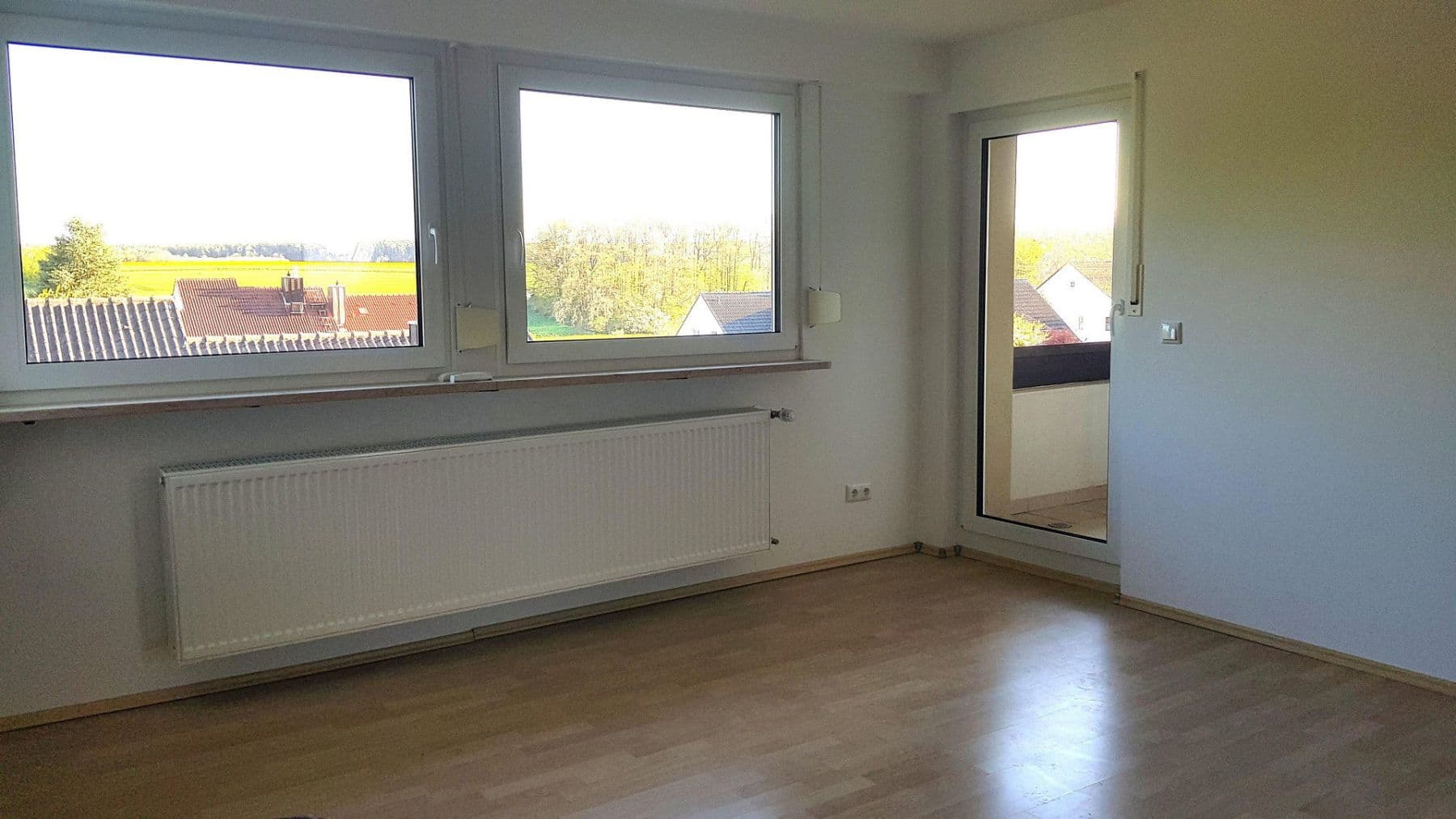 Prenájom bytu 4-izbový 98 m², Herzogenaurach, Bavorsko Prenájom bytu 4-izbový 98 m², Herzogenaurach, Bavorsko