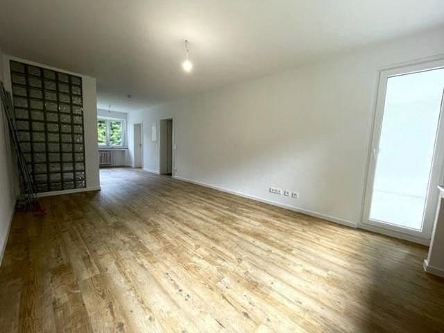 Prenájom bytu 3-izbový 77 m², Pestalozzistr., Mülheim, Severné Porýnie - Westfálsko Prenájom bytu 3-izbový 77 m², Pestalozzistr., Mülheim, Severné Porýnie - Westfálsko
