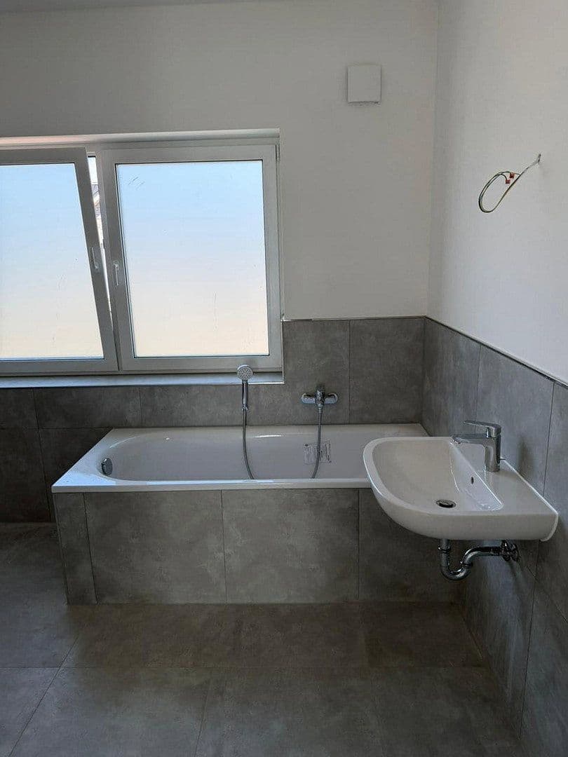 Prenájom domu 124 m², pozemek 220 m², Trensenweg 10, Verden (Aller), Dolné Sasko Prenájom domu 124 m², pozemek 220 m², Trensenweg 10, Verden (Aller), Dolné Sasko