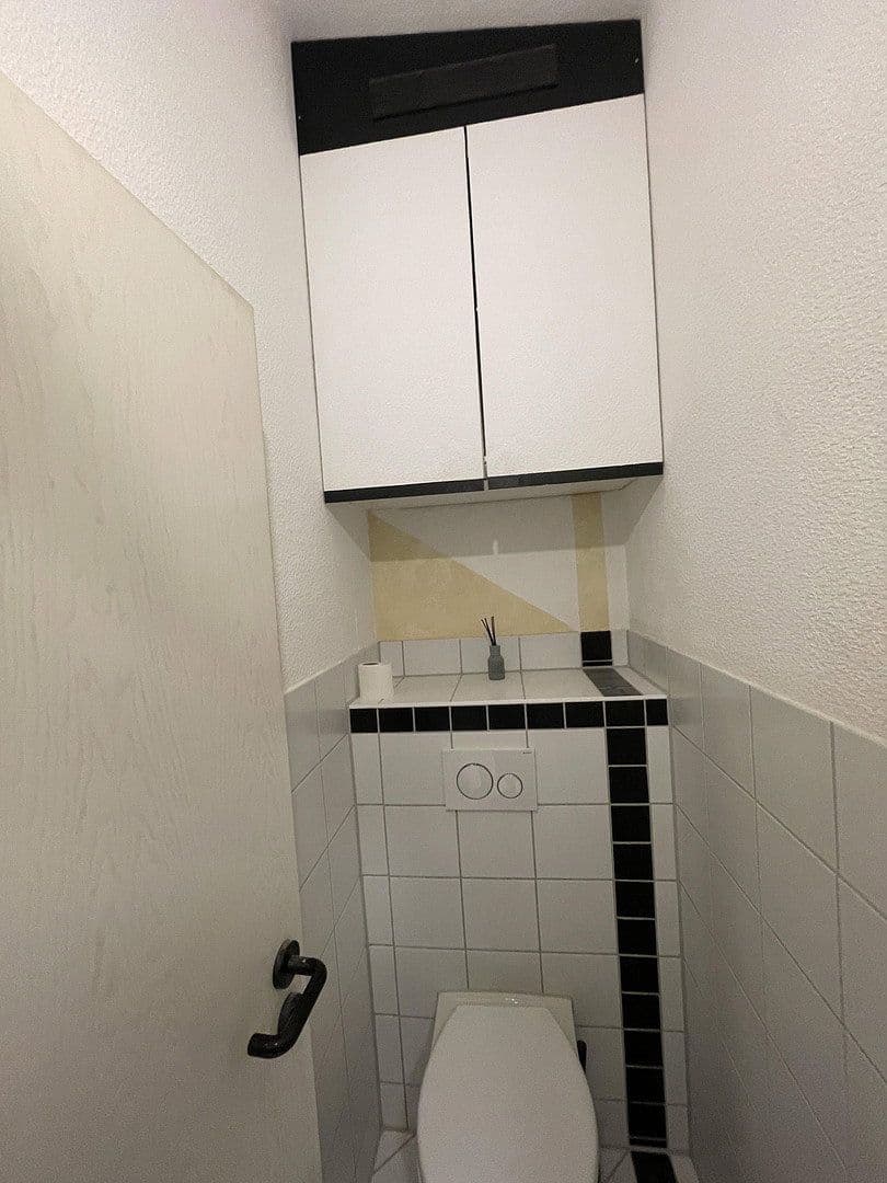 Prenájom bytu 17 m², Wiederholdstr. 10, Stuttgart, Bádensko-Wurttembersko Prenájom bytu 17 m², Wiederholdstr. 10, Stuttgart, Bádensko-Wurttembersko