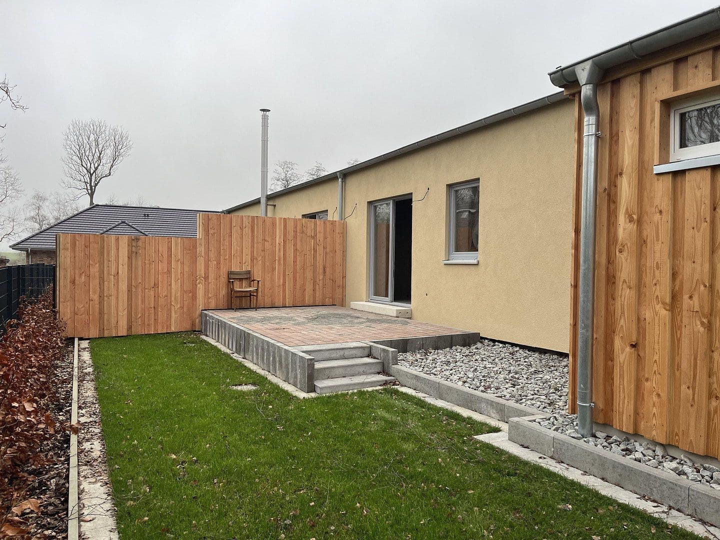 Prenájom bytu 4-izbový 114 m², Dummerstorf, Meklenbursko-Predpomoransko Prenájom bytu 4-izbový 114 m², Dummerstorf, Meklenbursko-Predpomoransko