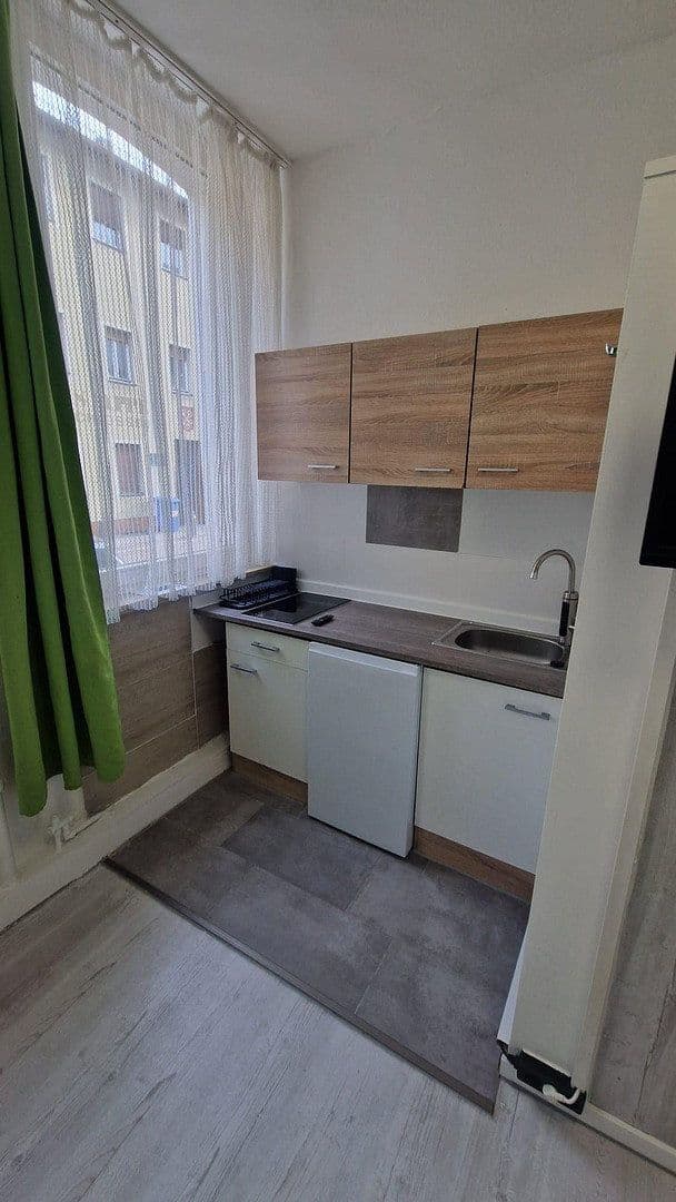 Prenájom bytu 1-izbový 20 m², Stubenlohstr. 6, Erlangen, Bavorsko Prenájom bytu 1-izbový 20 m², Stubenlohstr. 6, Erlangen, Bavorsko