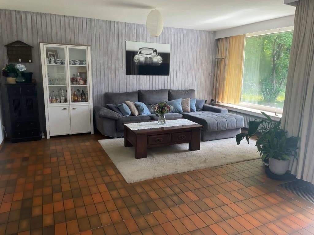 Prenájom domu 212 m², pozemek 1.500 m², Suderburg, Dolné Sasko Prenájom domu 212 m², pozemek 1.500 m², Suderburg, Dolné Sasko