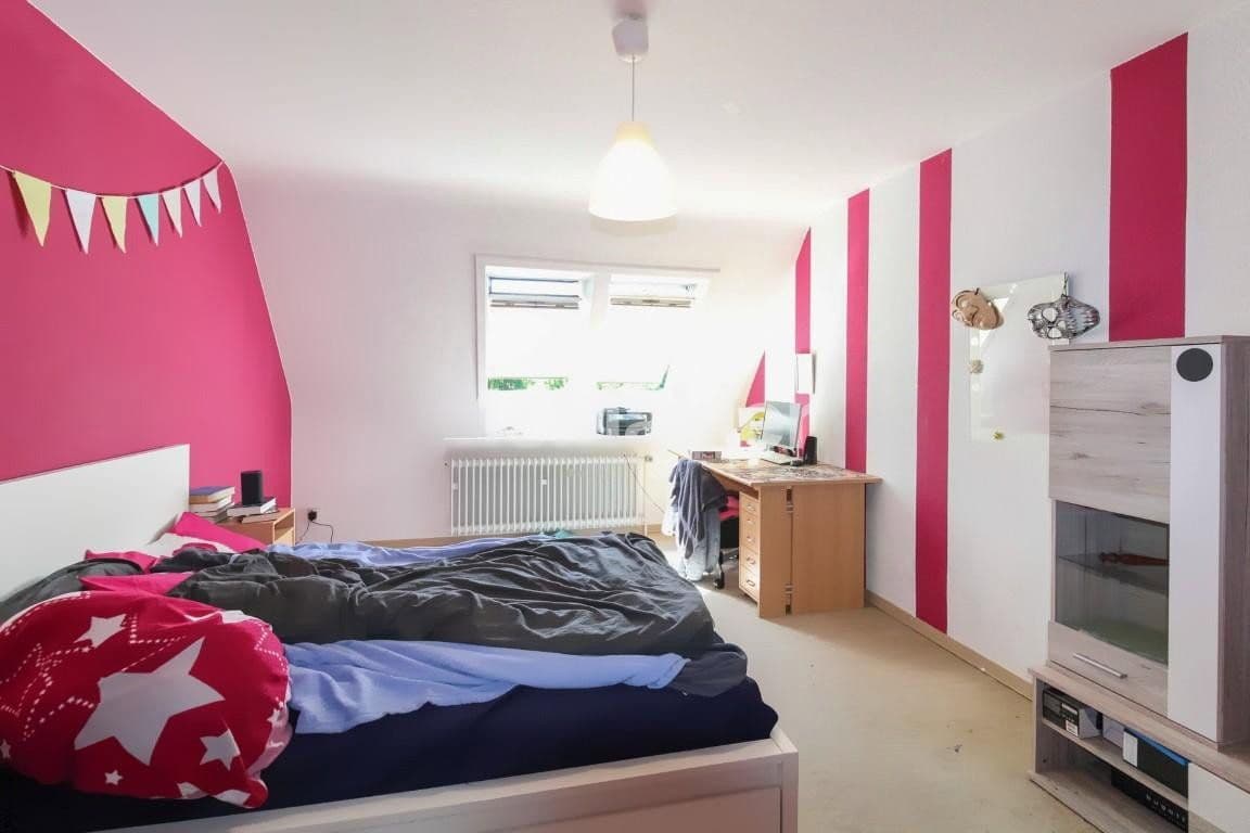 Prenájom domu 212 m², pozemek 1.500 m², Suderburg, Dolné Sasko Prenájom domu 212 m², pozemek 1.500 m², Suderburg, Dolné Sasko