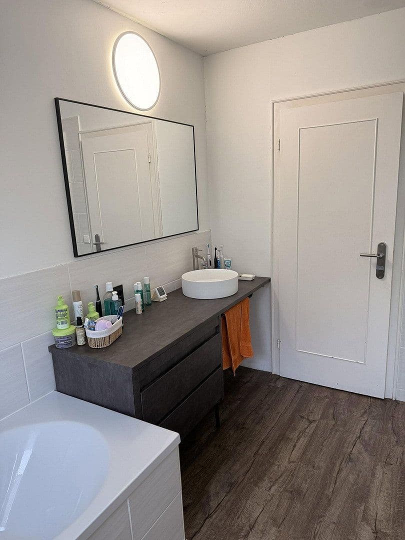 Prenájom domu 212 m², pozemek 1.500 m², Suderburg, Dolné Sasko Prenájom domu 212 m², pozemek 1.500 m², Suderburg, Dolné Sasko