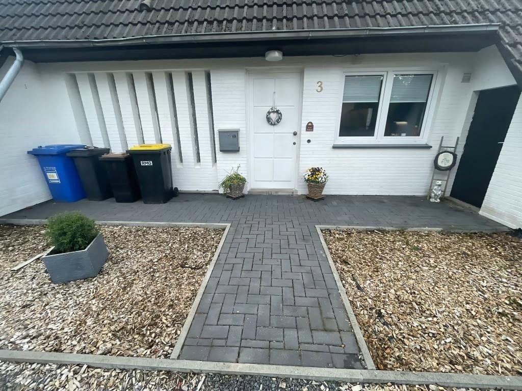 Prenájom domu 212 m², pozemek 1.500 m², Suderburg, Dolné Sasko Prenájom domu 212 m², pozemek 1.500 m², Suderburg, Dolné Sasko
