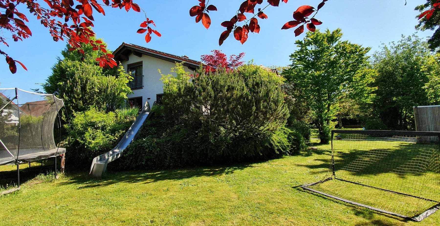 Predaj domu 270 m², pozemek 1.648 m², Hermersberg, Porýnie-Falcko Predaj domu 270 m², pozemek 1.648 m², Hermersberg, Porýnie-Falcko