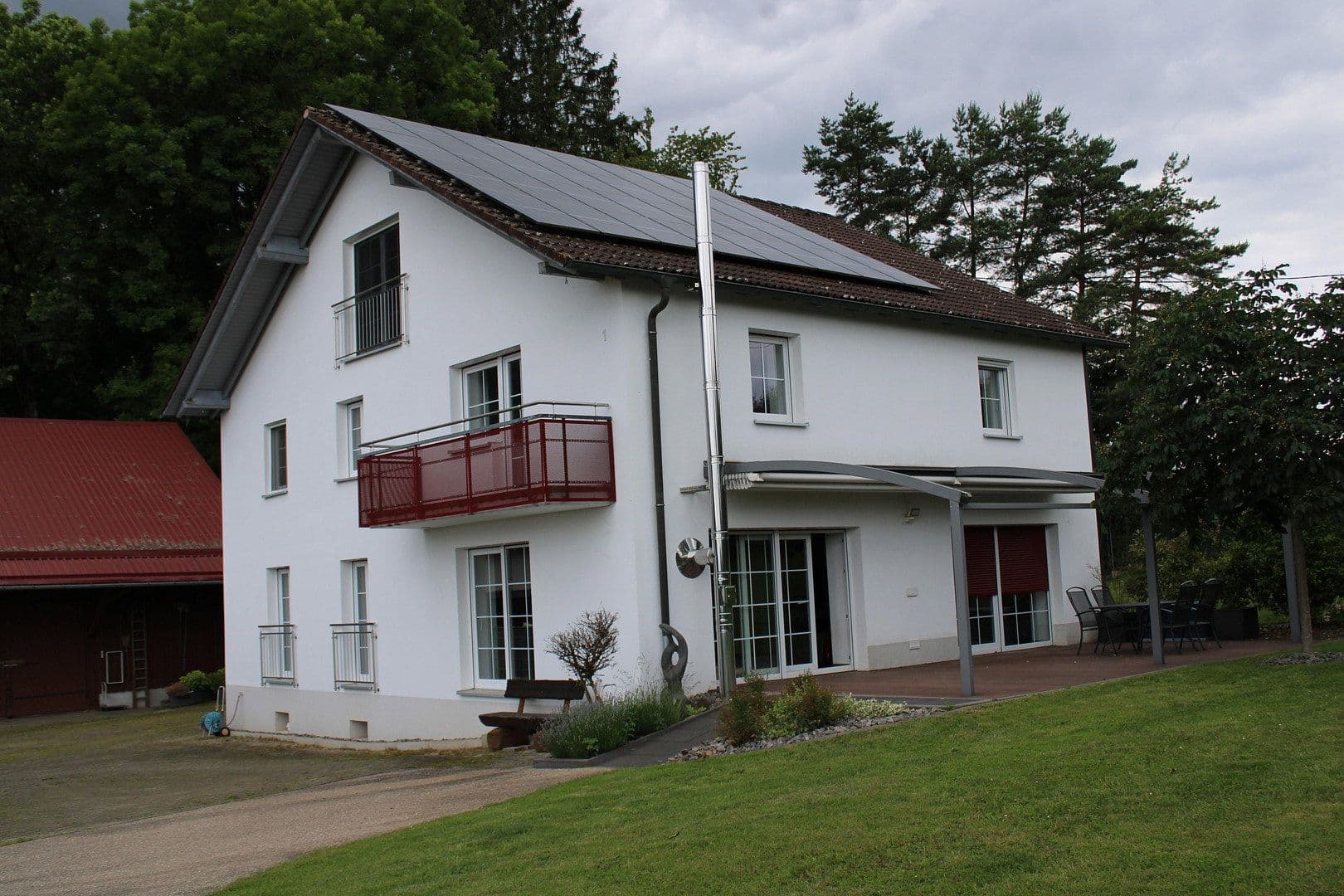 Predaj domu 270 m², pozemek 9.241 m², Stühlingen, Bádensko-Wurttembersko Predaj domu 270 m², pozemek 9.241 m², Stühlingen, Bádensko-Wurttembersko