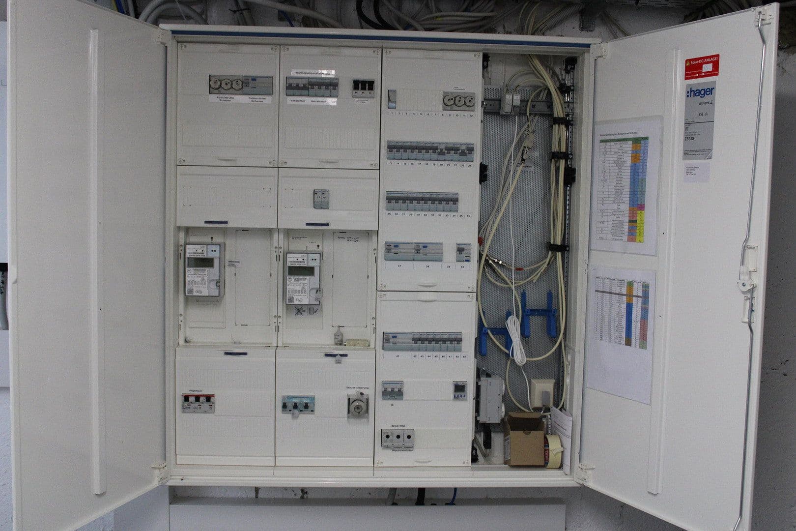 Predaj domu 270 m², pozemek 9.241 m², Stühlingen, Bádensko-Wurttembersko Predaj domu 270 m², pozemek 9.241 m², Stühlingen, Bádensko-Wurttembersko