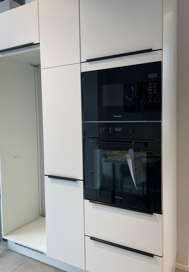 Prenájom bytu 3-izbový 115 m², Göppingen, Bádensko-Wurttembersko Prenájom bytu 3-izbový 115 m², Göppingen, Bádensko-Wurttembersko