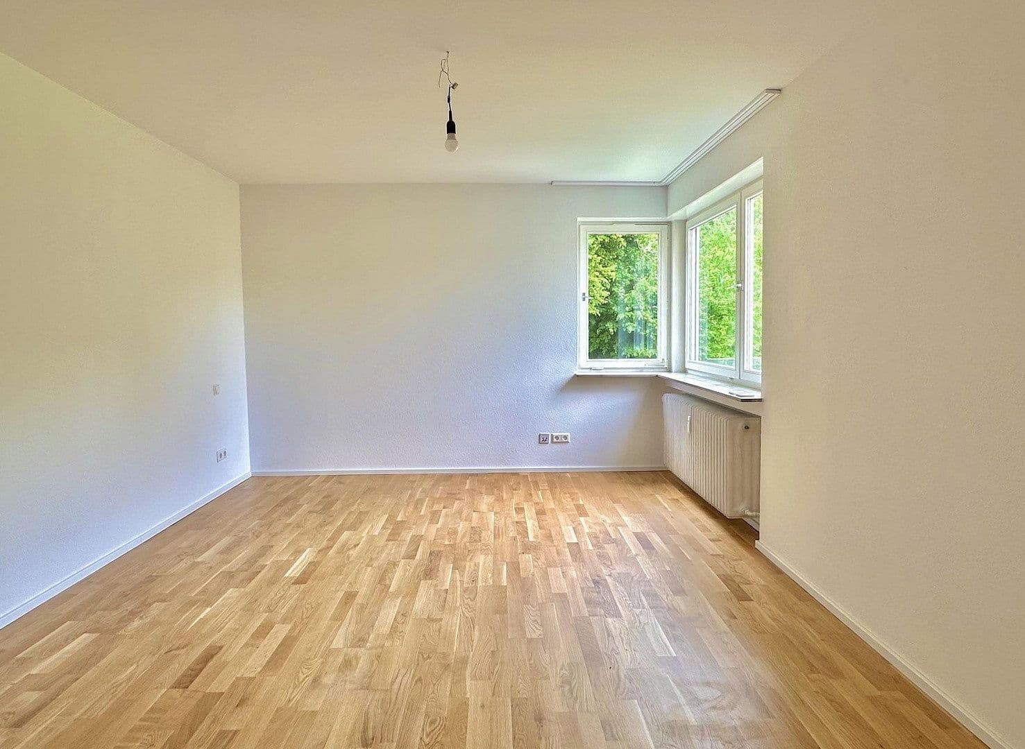 Prenájom bytu 3-izbový 115 m², Göppingen, Bádensko-Wurttembersko Prenájom bytu 3-izbový 115 m², Göppingen, Bádensko-Wurttembersko