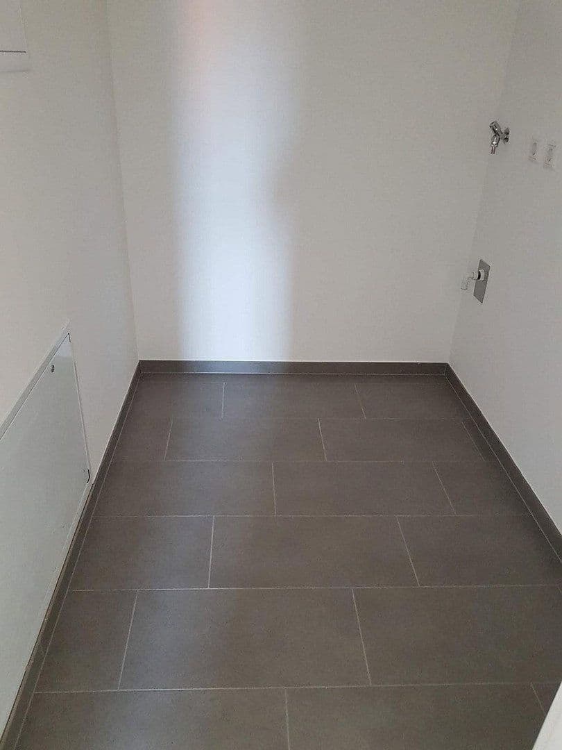 Prenájom bytu 3-izbový 113 m², Columbiastraße 20, Bad Kissingen, Bavorsko Prenájom bytu 3-izbový 113 m², Columbiastraße 20, Bad Kissingen, Bavorsko