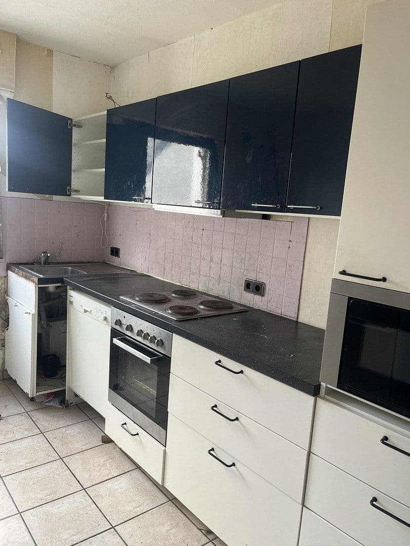 Prenájom bytu 3-izbový 102 m², Dorf Str.36, Löf, Porýnie-Falcko Prenájom bytu 3-izbový 102 m², Dorf Str.36, Löf, Porýnie-Falcko