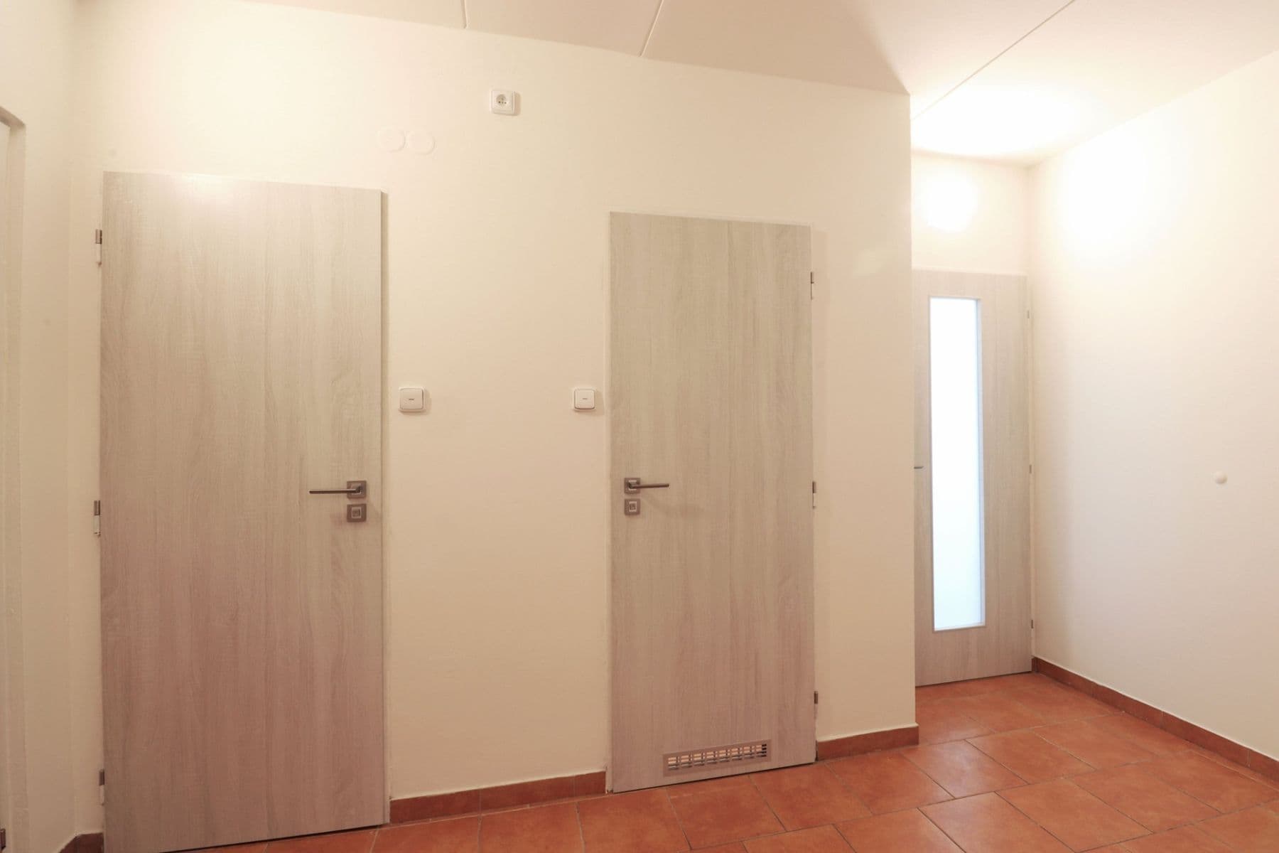 Prenájom bytu 3-izbový 64 m², Malotická, Praha, Praha Prenájom bytu 3-izbový 64 m², Malotická, Praha, Praha