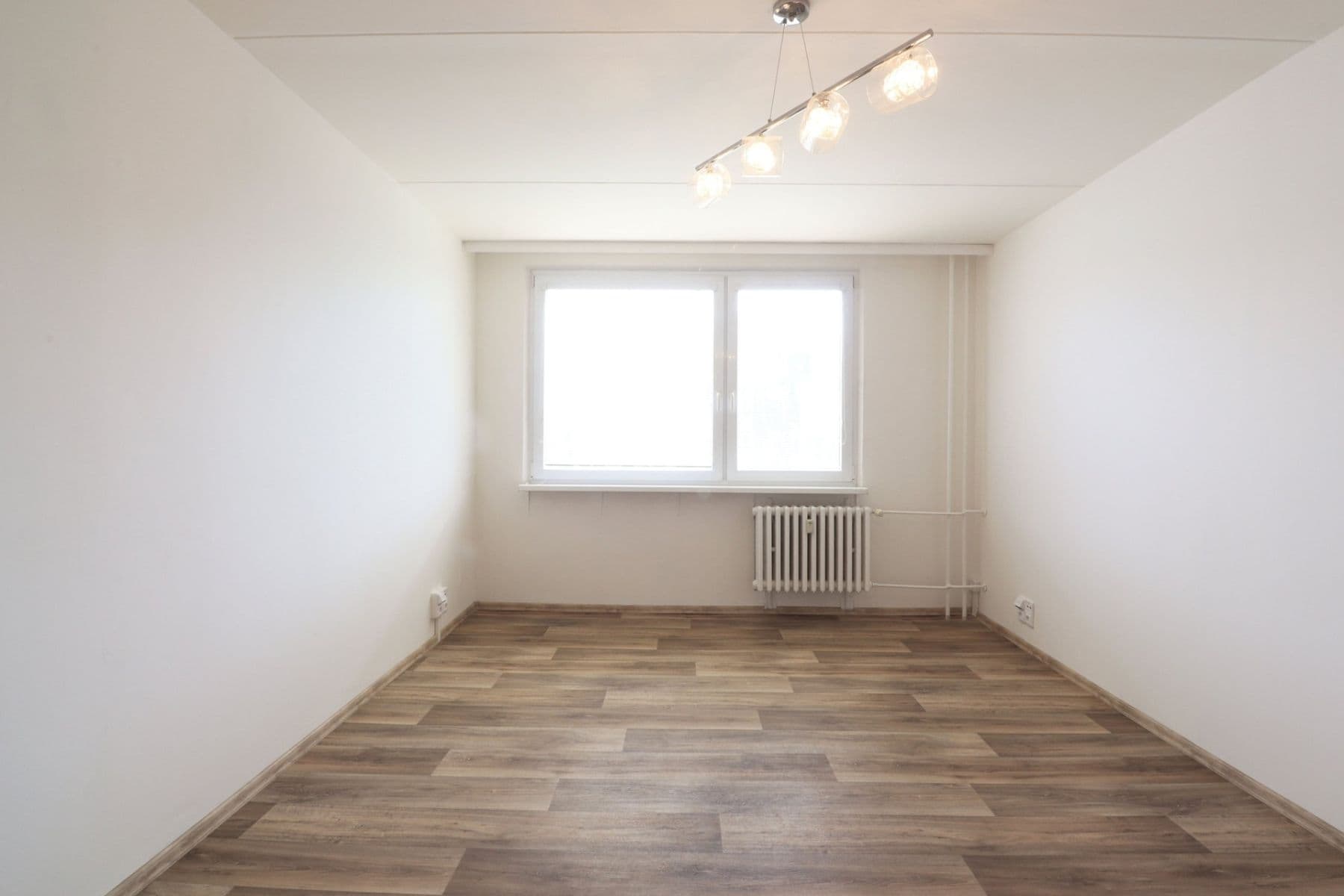 Prenájom bytu 3-izbový 64 m², Malotická, Praha, Praha Prenájom bytu 3-izbový 64 m², Malotická, Praha, Praha