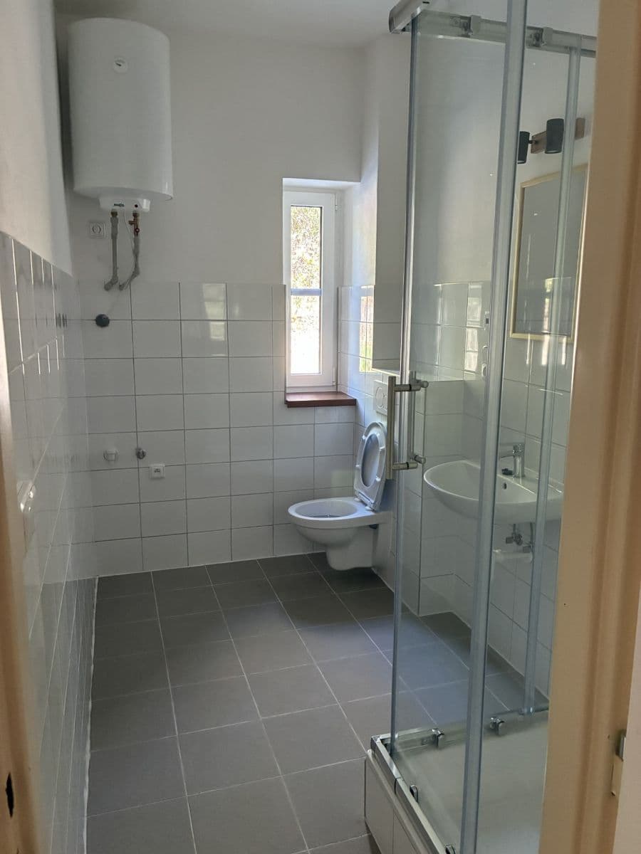 Prenájom bytu 2-izbový 52 m², Postupice, Středočeský kraj Prenájom bytu 2-izbový 52 m², Postupice, Středočeský kraj
