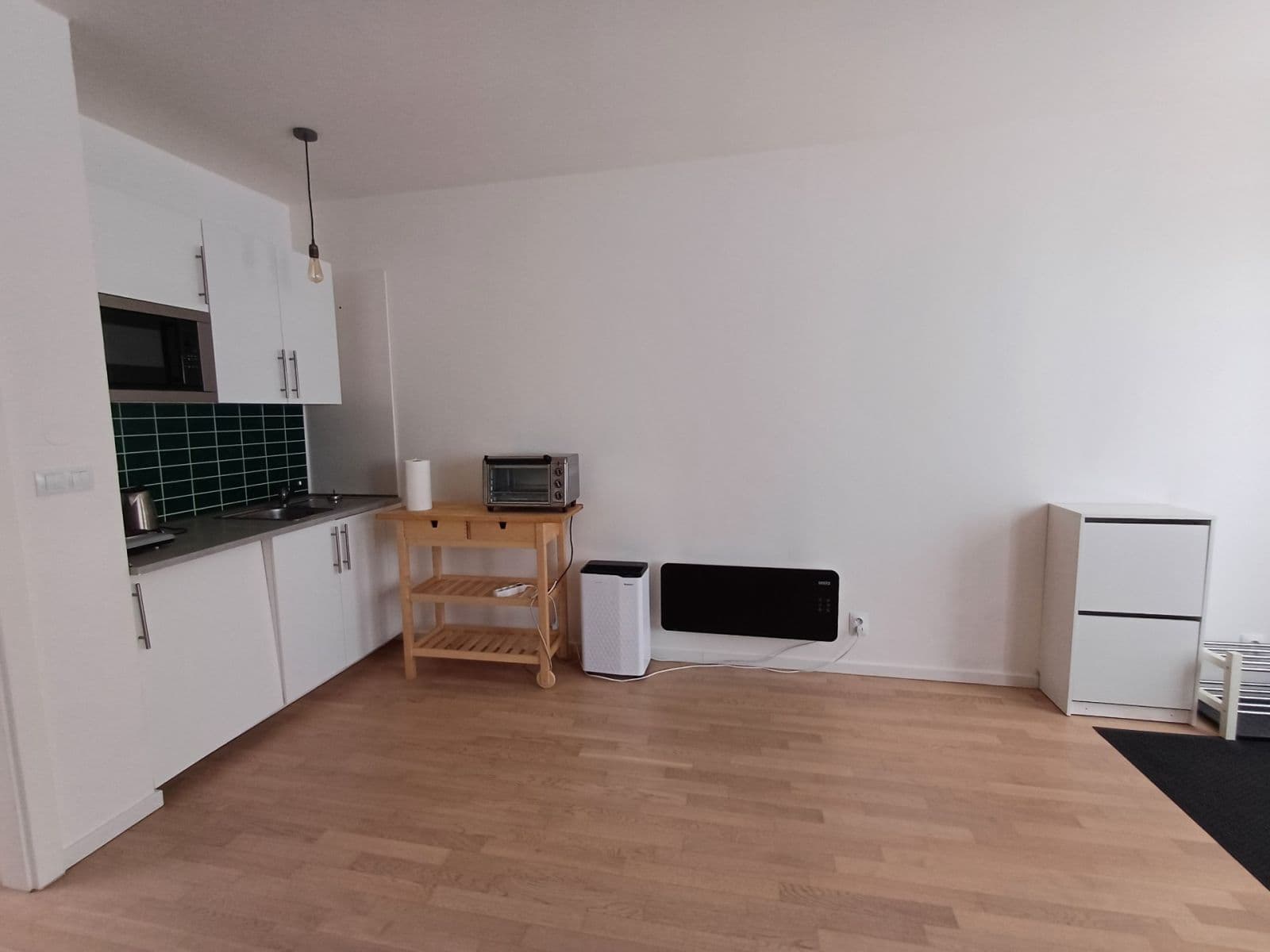 Prenájom bytu 2-izbový 38 m², Korunovační, Praha, Praha Prenájom bytu 2-izbový 38 m², Korunovační, Praha, Praha