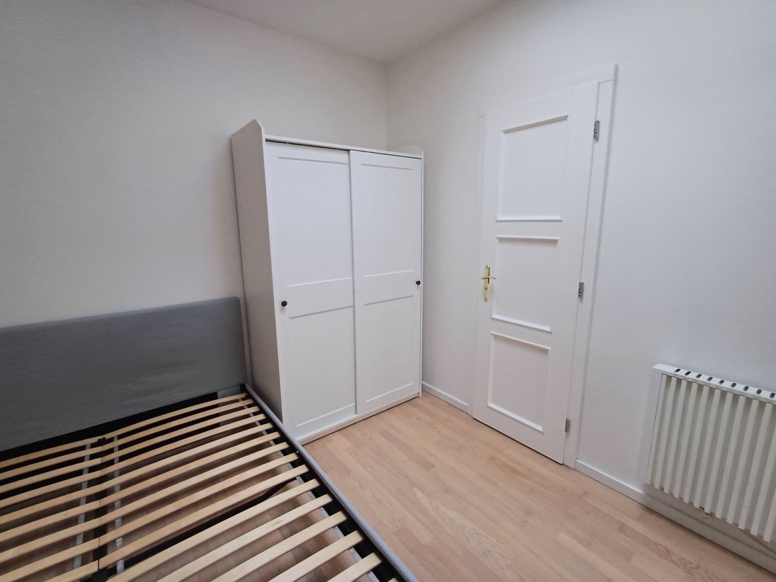Prenájom bytu 2-izbový 38 m², Korunovační, Praha, Praha Prenájom bytu 2-izbový 38 m², Korunovační, Praha, Praha