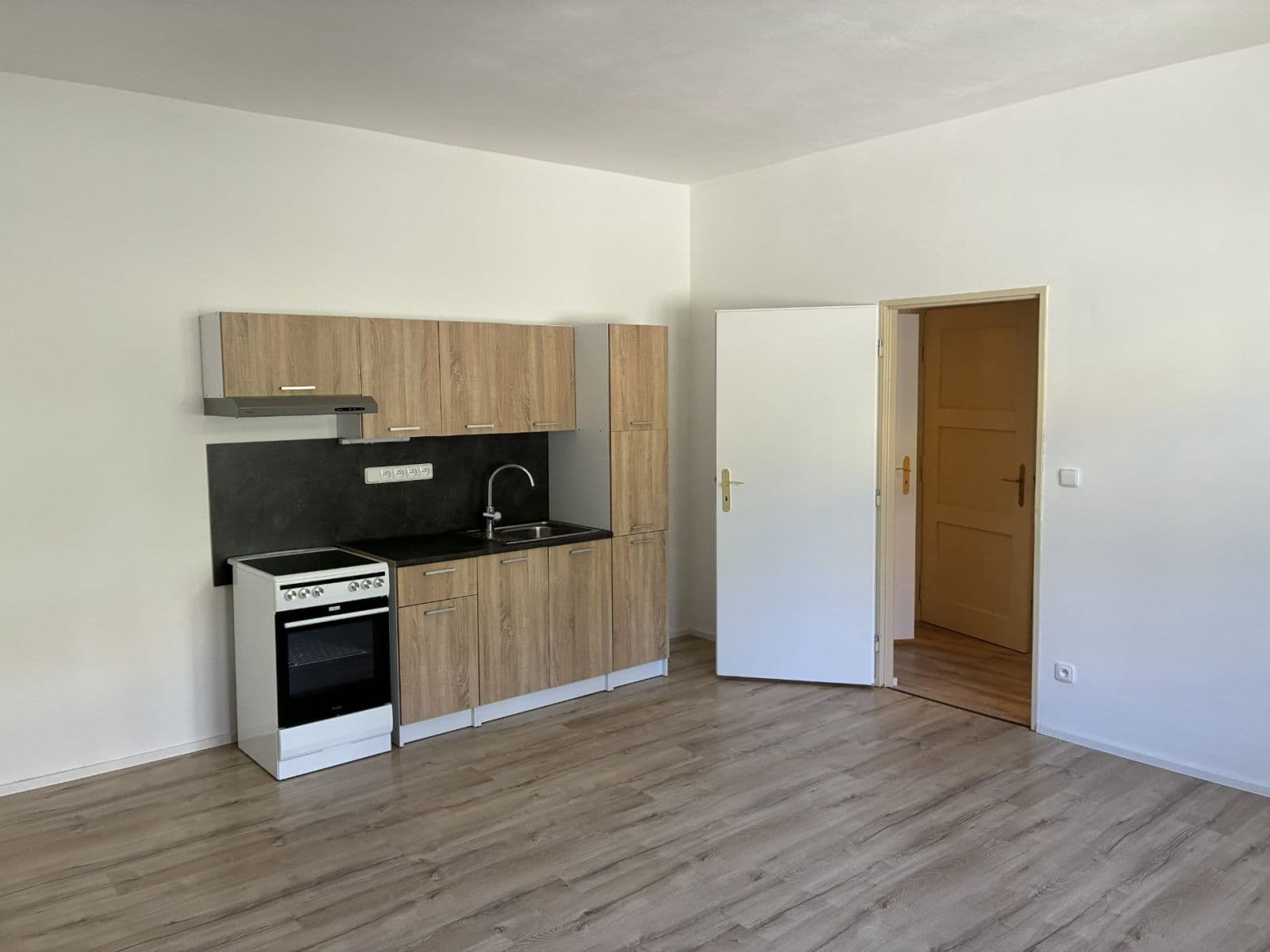 Prenájom bytu 2-izbový 44 m², Postupice, Středočeský kraj Prenájom bytu 2-izbový 44 m², Postupice, Středočeský kraj