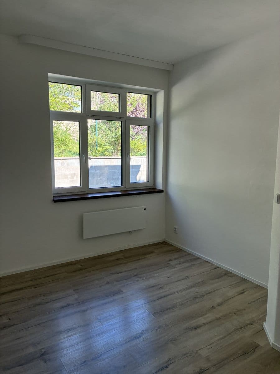 Prenájom bytu 2-izbový 44 m², Postupice, Středočeský kraj Prenájom bytu 2-izbový 44 m², Postupice, Středočeský kraj