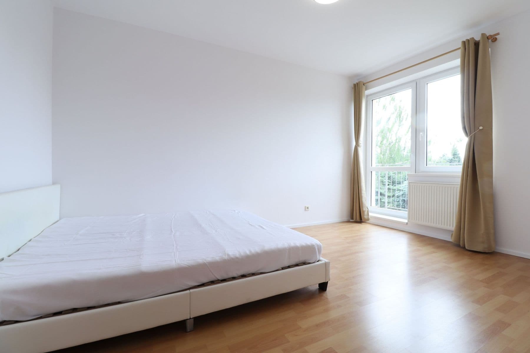 Prenájom bytu 2-izbový 54 m², Revoluční, Šestajovice, Středočeský kraj Prenájom bytu 2-izbový 54 m², Revoluční, Šestajovice, Středočeský kraj