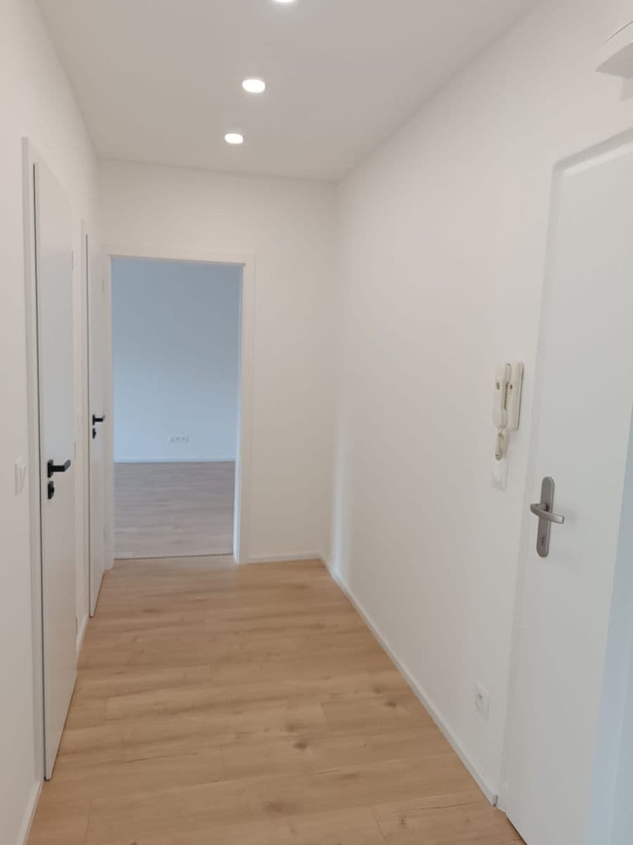 Predaj bytu 2-izbový 58 m², Souběžná, Brno, Jihomoravský kraj Predaj bytu 2-izbový 58 m², Souběžná, Brno, Jihomoravský kraj